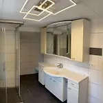 Haus Schmidhuber 4 A 아파트 그로스크메인