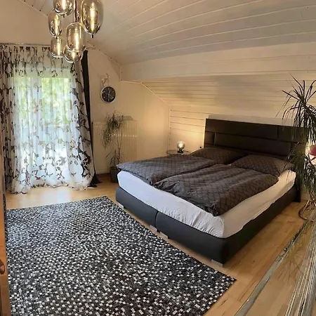 Haus Schmidhuber 4 A Apartman Großgmain